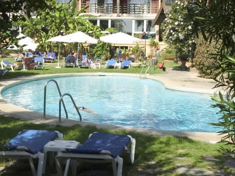 Tropicana Apartments ตอร์เรโมลิโนส ภายนอก รูปภาพ